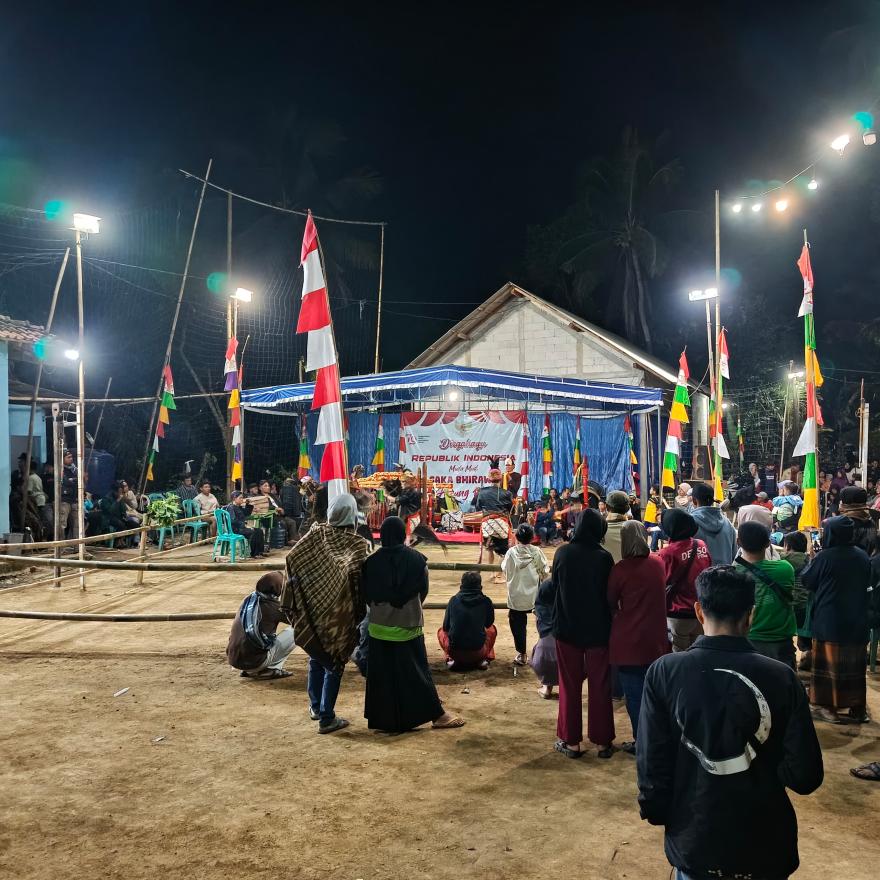 Pagelaran Seni Incling pada Malam Puncak Peringatan HUT Kemerdekaan RI Ke-79 